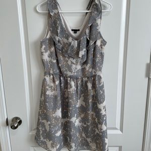 GAP Fit and Flare Lined V Neck Dress